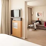 Novotel Evry ホテル