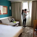Hotel Novotel Evry Courcouronnes