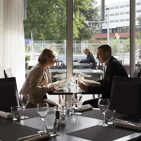Novotel Evry Hotel 4*
