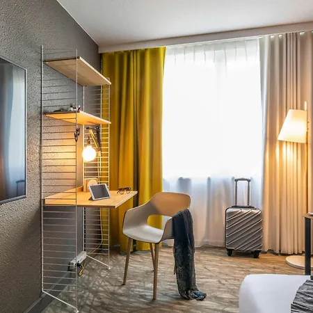 Novotel Evry Hotel 4*