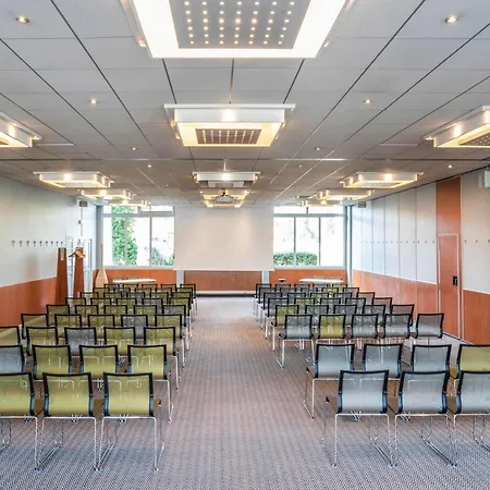 Novotel Evry Otel 4*