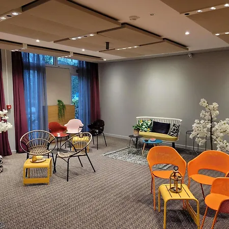 Novotel Evry Otel Courcouronnes