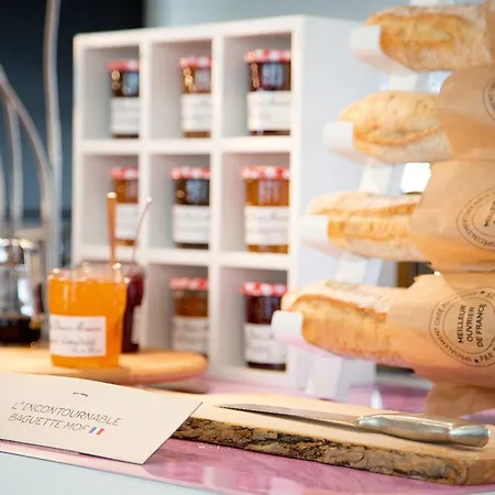 Hotel Novotel Evry 4*