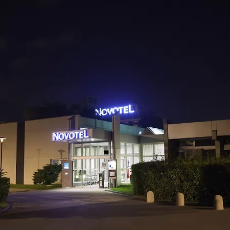 Novotel Evry 4*