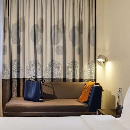 Novotel Evry Otel Courcouronnes