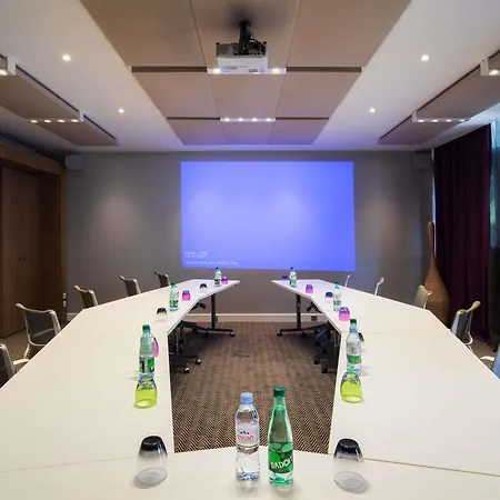 Otel Novotel Evry Evry-Courcouronnes