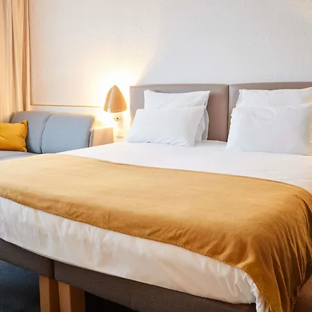 Novotel Hotel 4*