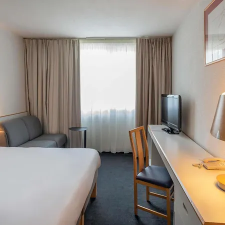 Hotel Novotel Courcouronnes