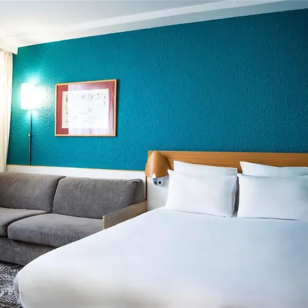 מלון Novotel