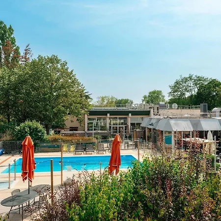 Novotel Ξενοδοχείο Courcouronnes