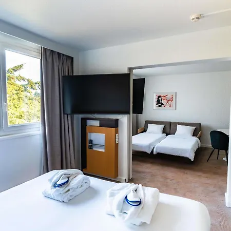 Novotel 4*