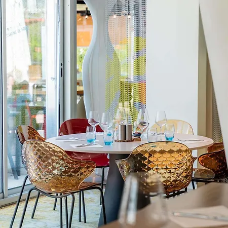 Novotel Ξενοδοχείο Courcouronnes